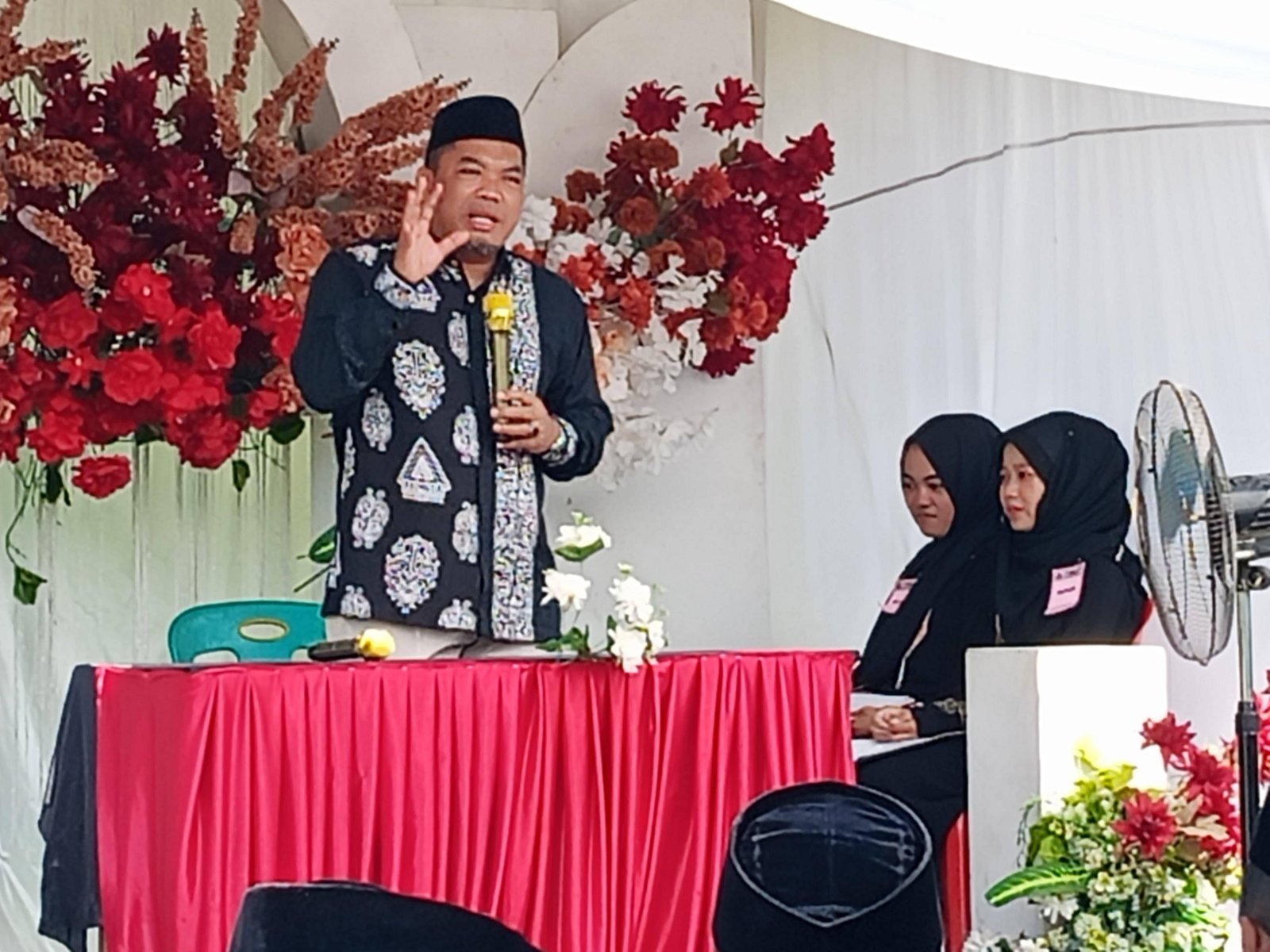Kepala KUA Pantai Cermin Resmikan Musholla Ash Shaf MTs Al-Washliyah Bandar Khalifah