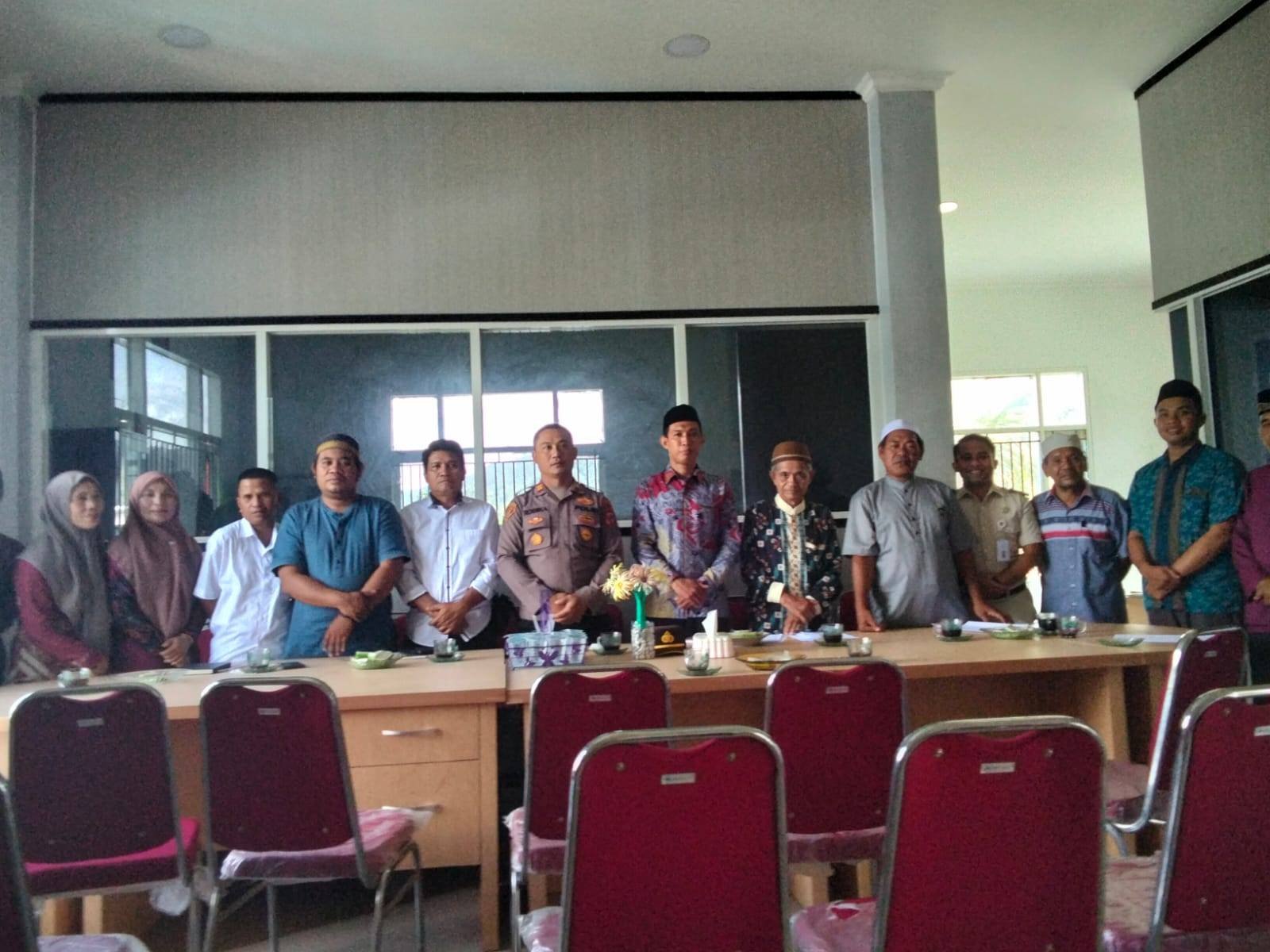 Kepala KUA Kec. Kulawi Pimpin Rapat  Lintas Sektoral Bertempat Di aula KUA Kulawi Kab. Sigi Sulteng