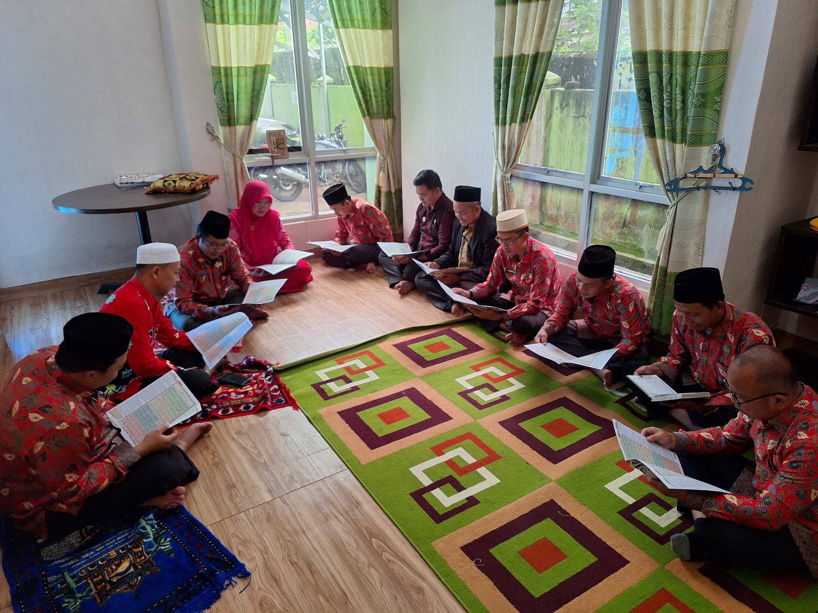 KUA Sukadana Gelar Khataman Al-Qur’an 30 Juz