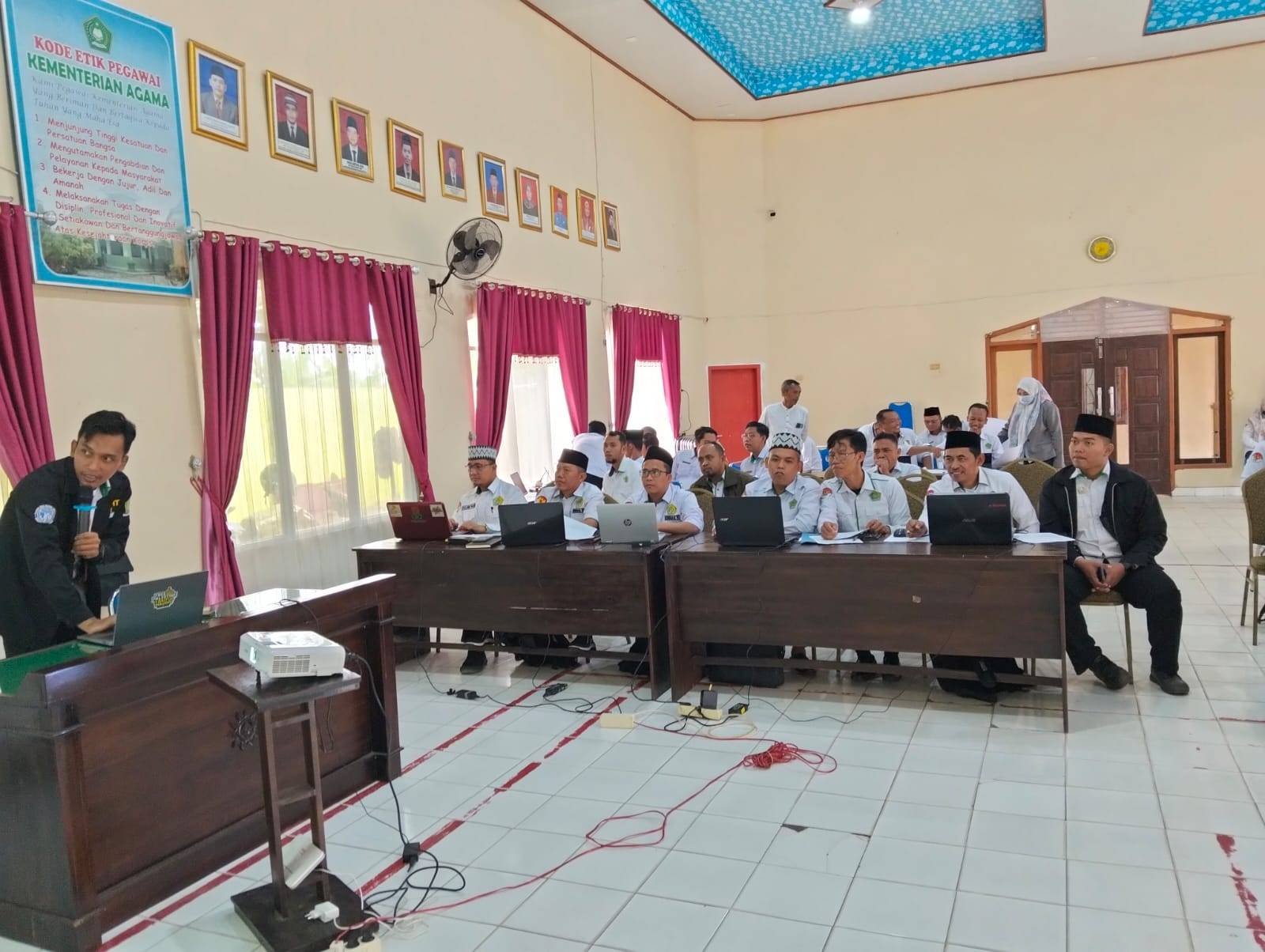 Penghulu KUA Labuhan Maringgai Hadiri Sosialisasi dan Simulasi SPT Tahunan