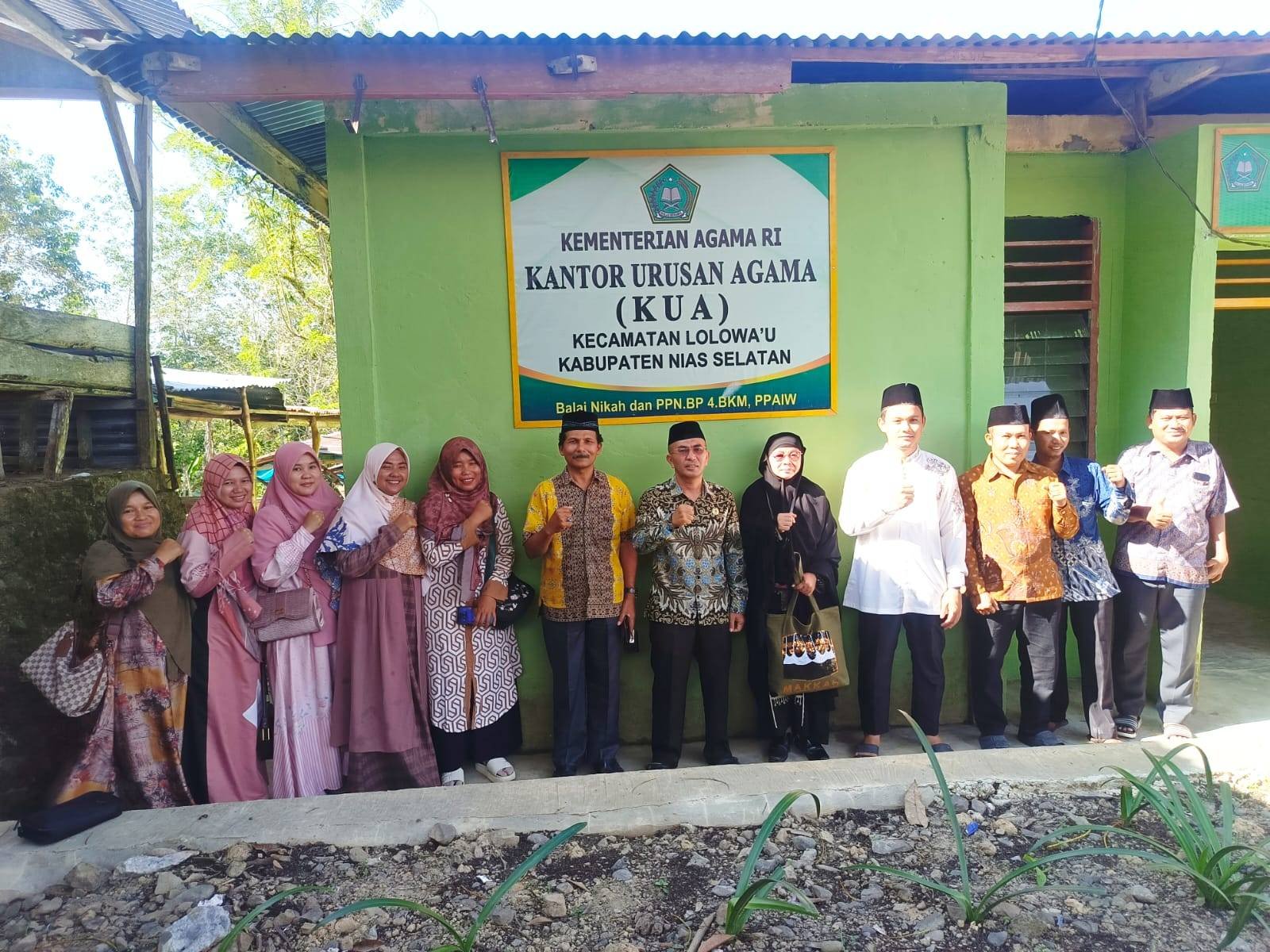 Suntik Semangat Baru, Kakankemenag Nias Selatan Tinjau Langsung KUA Lolowa’u