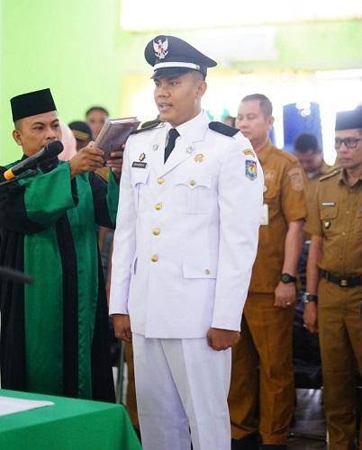 Sinergi Membangun Desa, Kepala KUA Bathin Solapan Hadiri Pelantikan Kades Sebangar Sebagai Rohaniawan