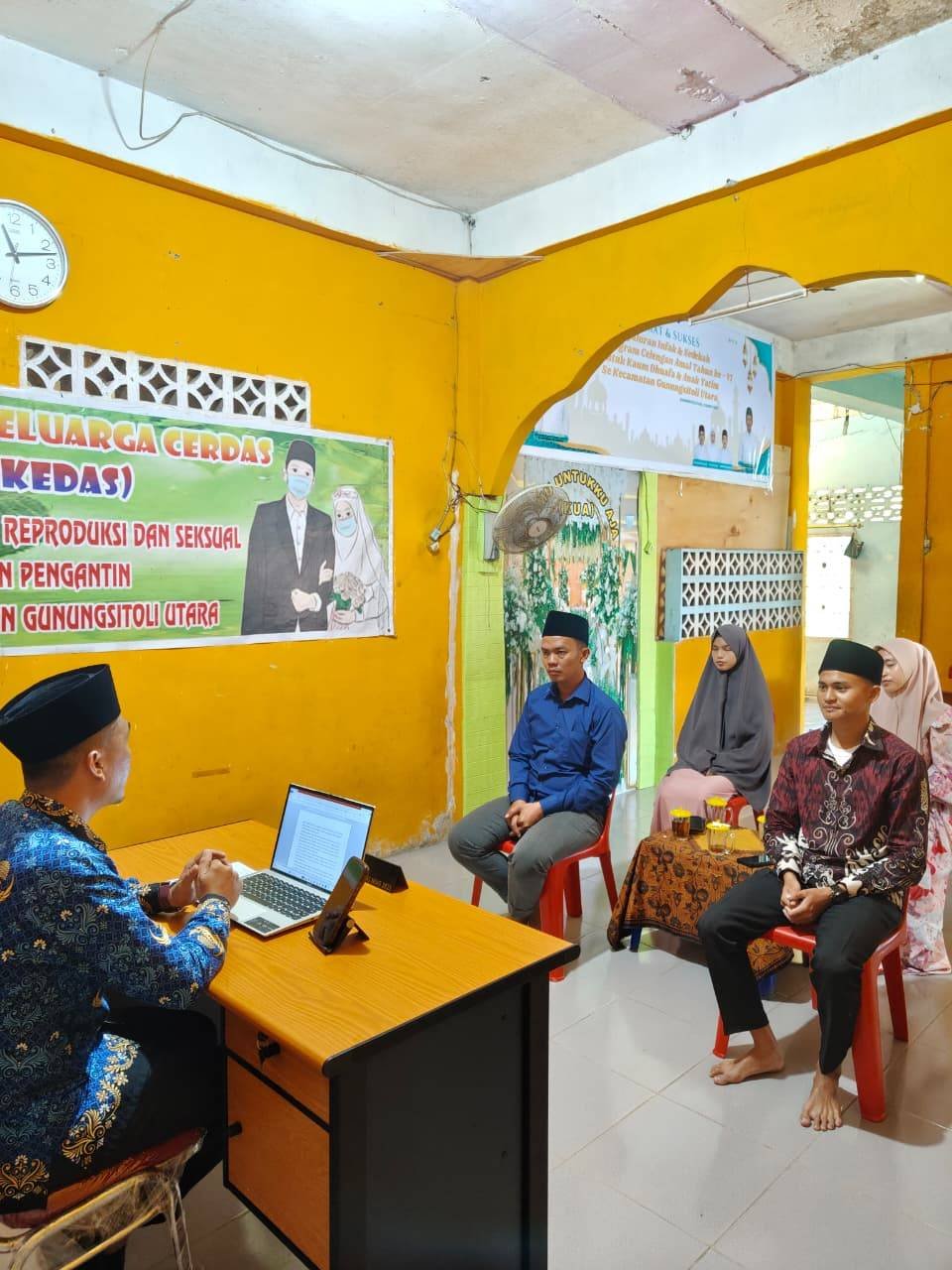 Mantapkan Catin, KUA Gunungsitoli Utara Bedah Adab Rumah Tangga