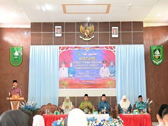 Sertijab Camat Rupat Utara Berlangsung Khidmat, Penghulu KUA Pimpin Doa Keselamatan Semoga Amanah dalam Bertugas