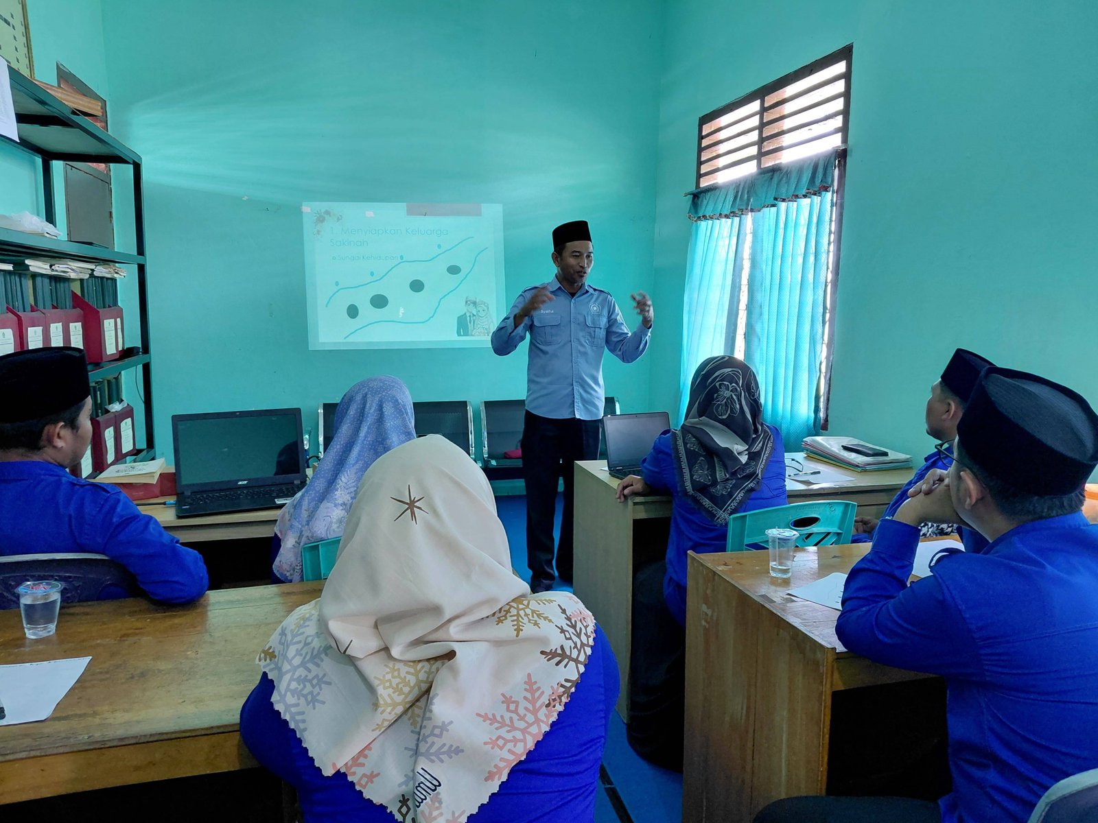 Upgrading Fasilitator Bimwin KUA Buay Madang Berlangsung Interaktif dan Inspiratif