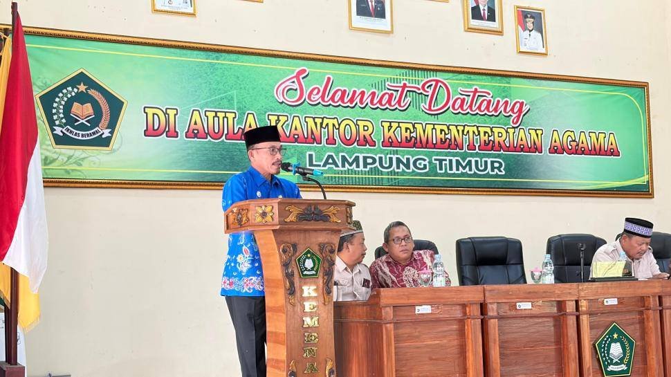 Kepala KUA Metro Kibang Wakili Petugas Haji Pada Walimatusafar Haji 