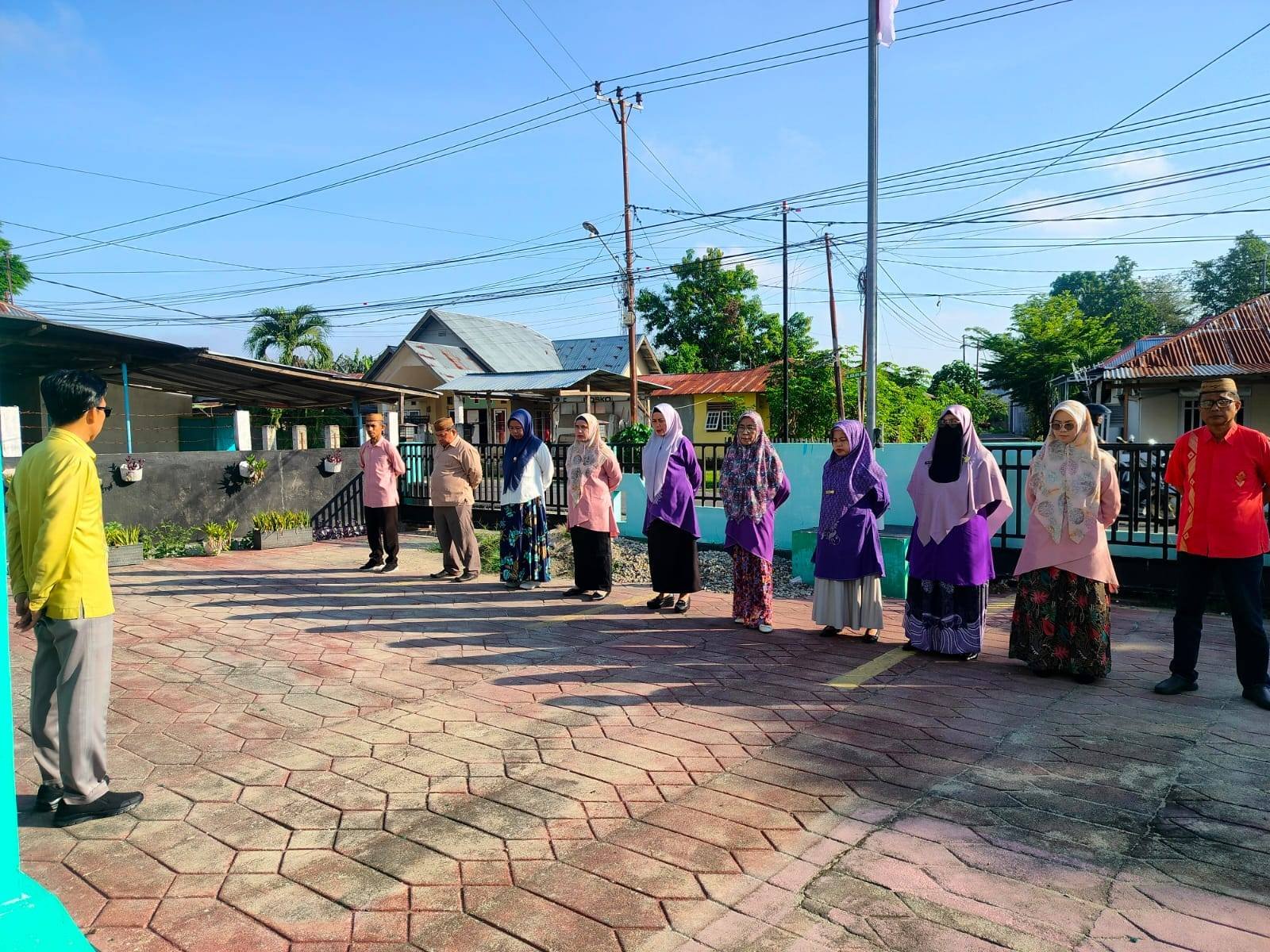 KUA Dungingi Gelar Apel Pagi, Tekankan Disiplin dan Kesiapan Layanan