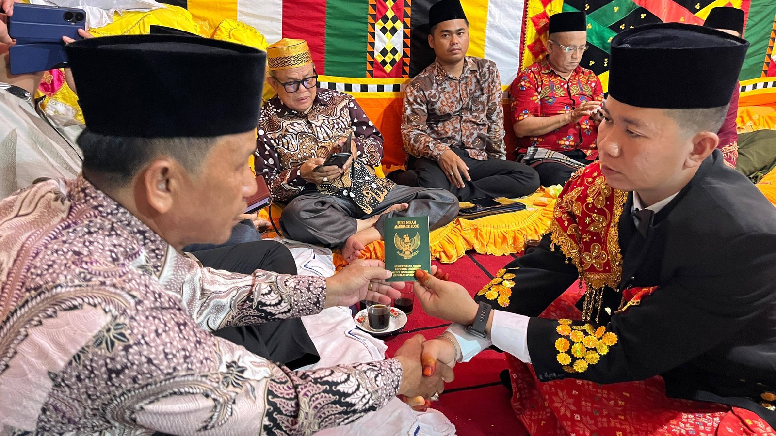 Akad Nikah Penuh Khidmat di Sifahandro, KUA Sawo Tekankan Nilai Sakinah Mawaddah Warahmah