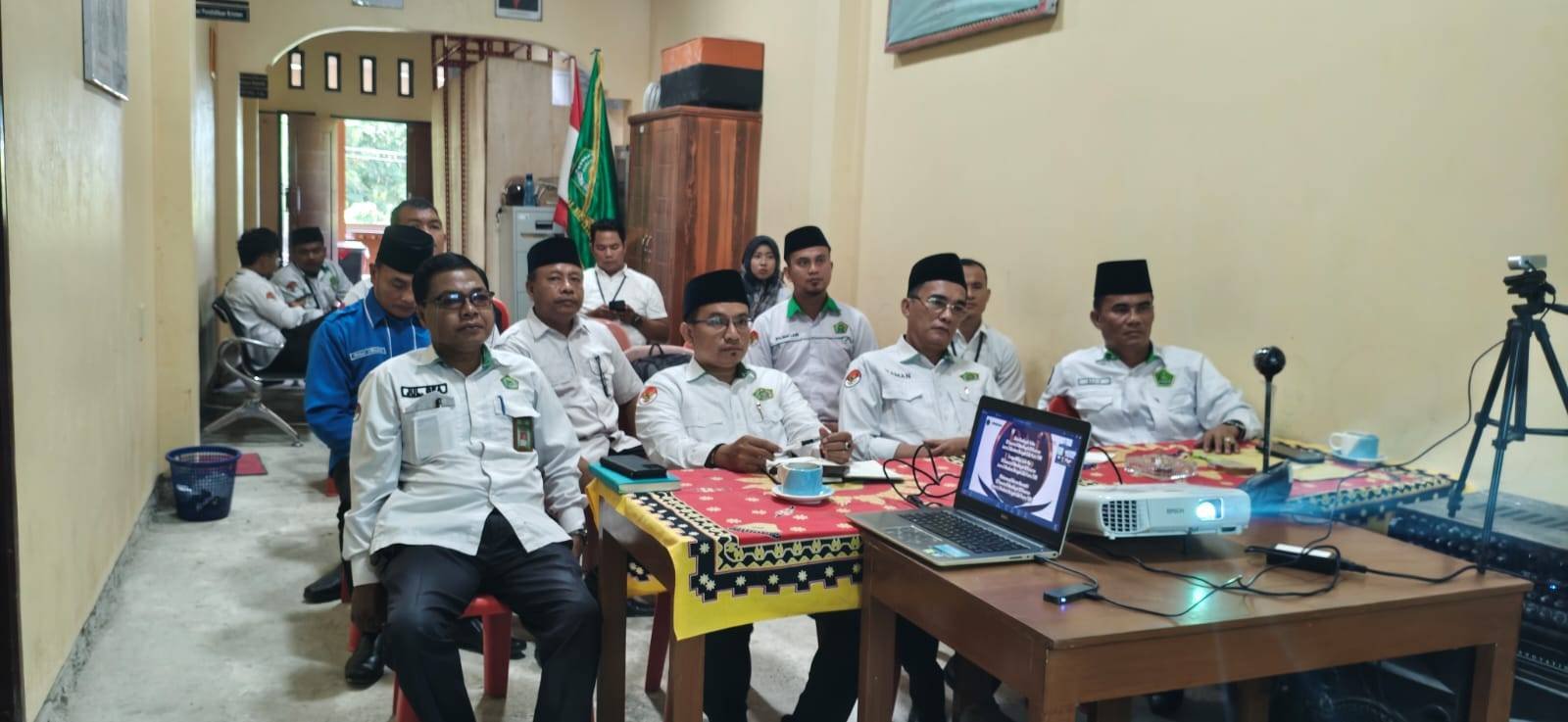 KUA Alasa Ikuti Raker Virtual dari Aula Ehao Kemenag Nias Utara