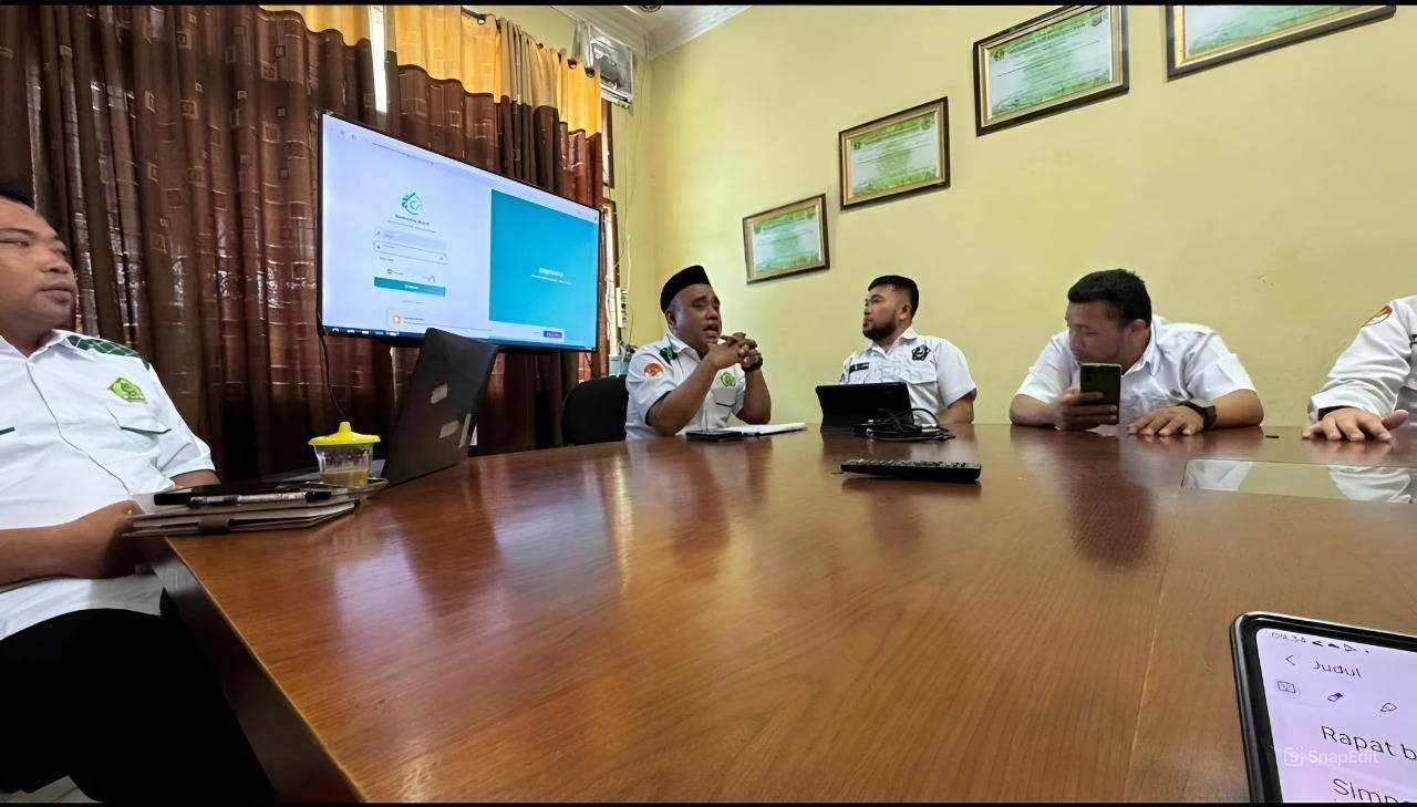 Perkuat Layanan Digital Keagamaan, KUA Binjai Barat Ikuti Sosialisasi SIMPENAIS Kemenag Kota Binjai
