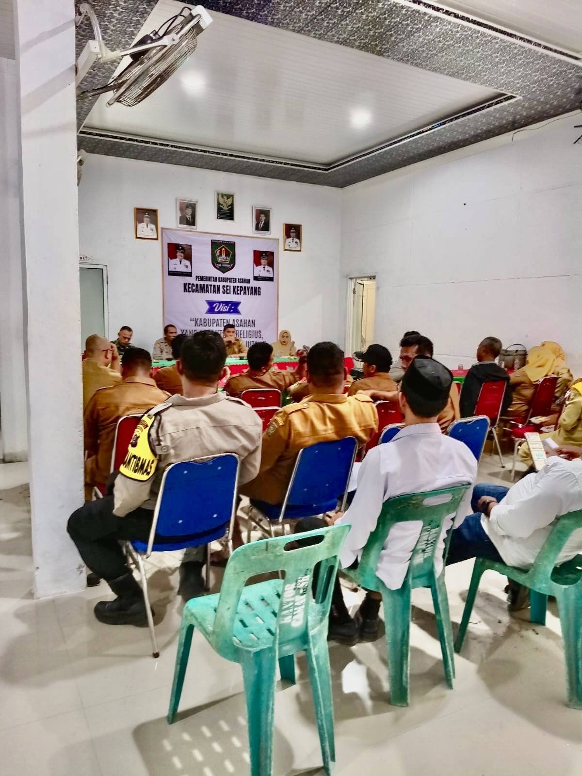 Perkuat Koordinasi Pemerintahan, KUA Sei Kepayang Hadiri Rakorpem Kecamatan