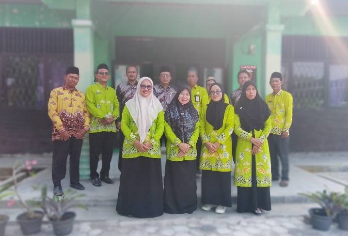 Kasi Bimas Islam Perkuat Integritas ASN KUA Pasir Sakti Lewat Pembinaan