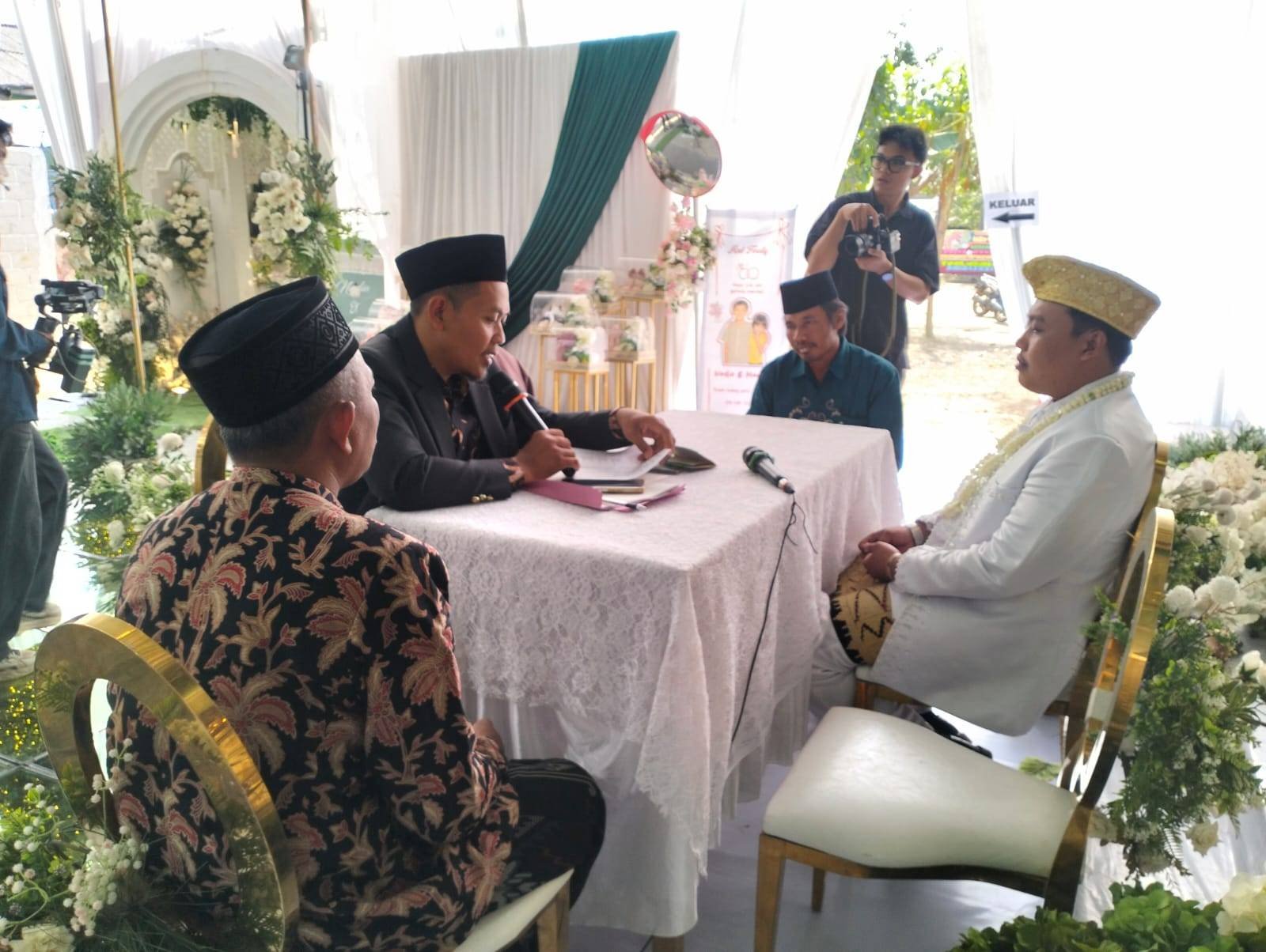 Amanda Wijaya dan Rifa Nadiya Resmi Melangsungkan Akad Nikah di Desa Taman Fajar Purbolinggo