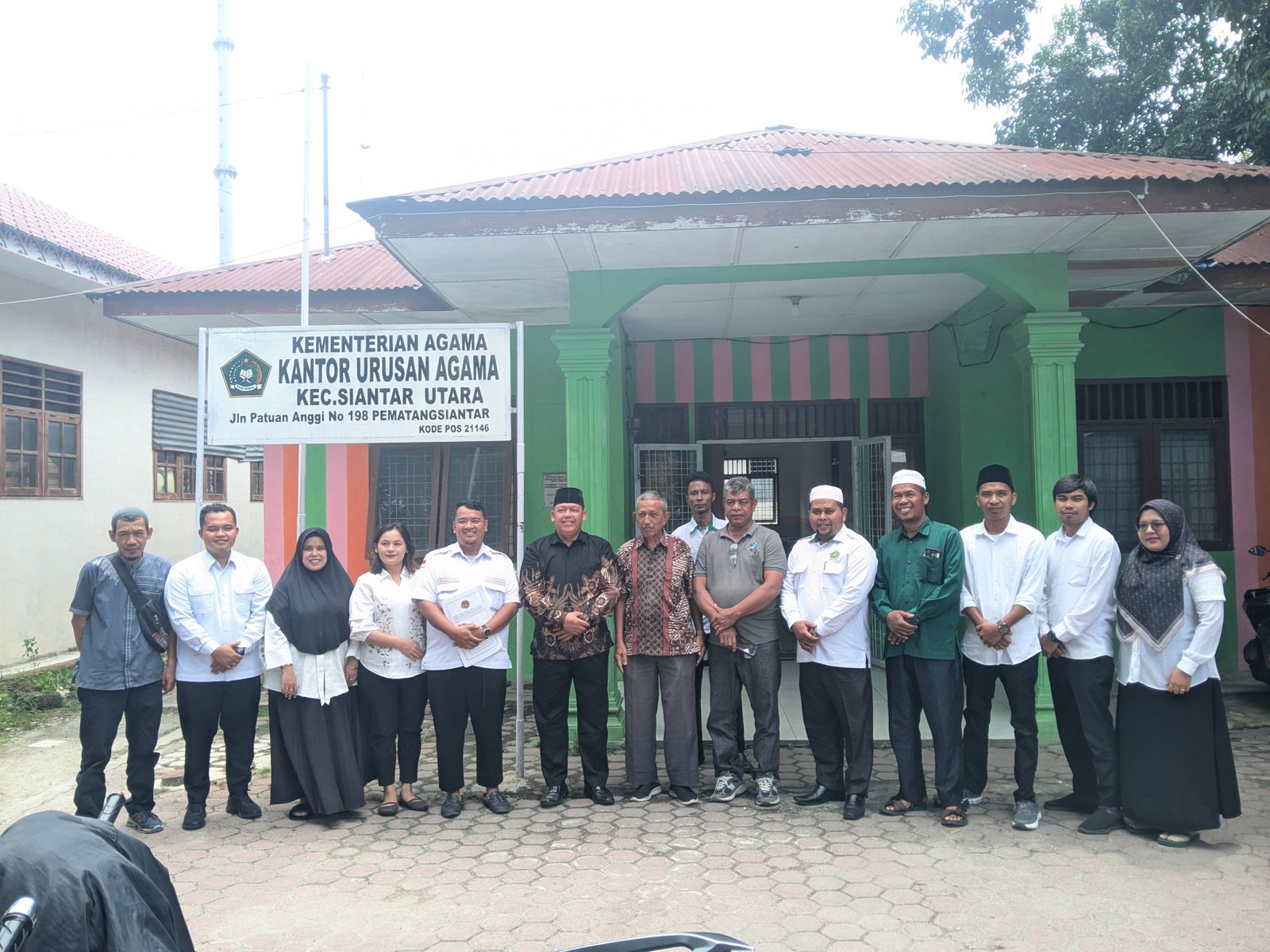 Jajaran KUA se-Kota Pematangsiantar dan BPN Kolaborasi Dalam Sosialisasi Konversi Sertifikat Wakaf Analog ke Digital