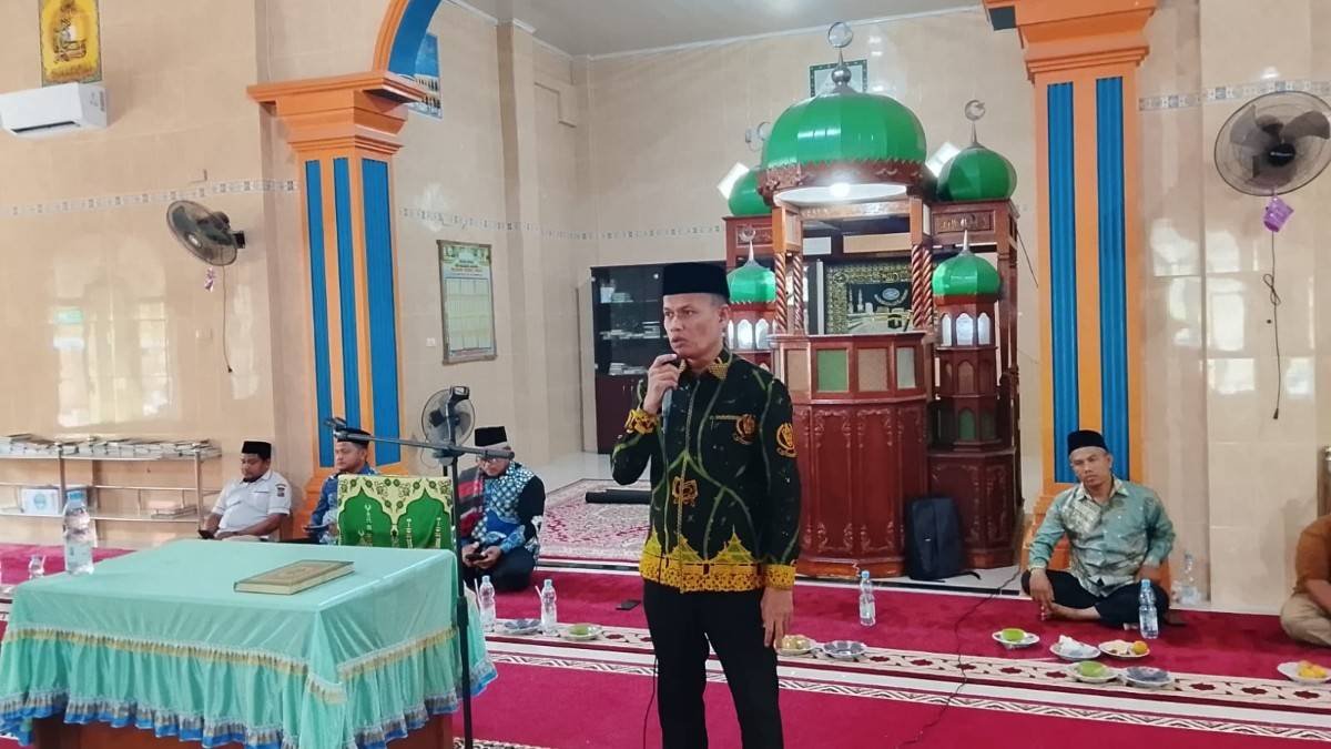 Peringatan Maulid Nabi, Kepala KUA Koto Kampar Hulu Ajak Jemaah Teladani Akhlak Rasulullah