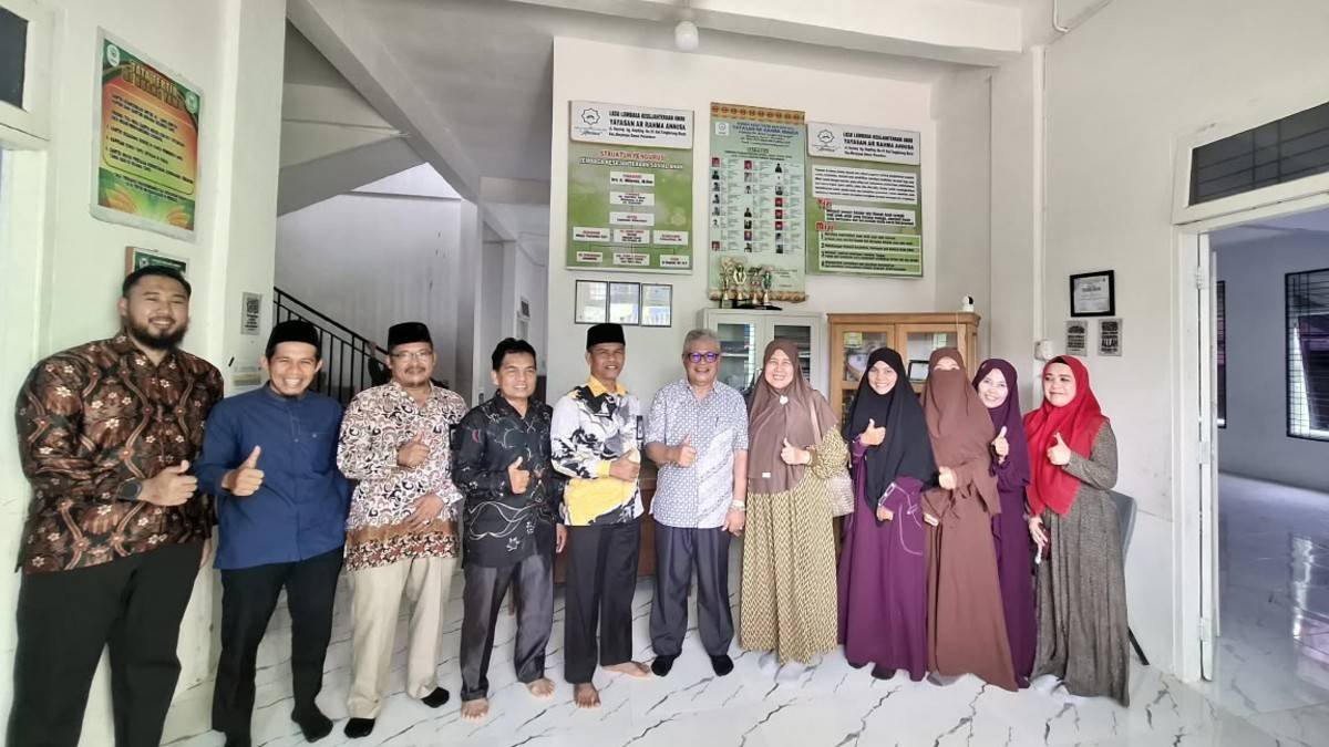 KUA Marpoyan Damai Laksanakan Ikrar Wakaf di Yayasan Ar-Rahmah Annisa
