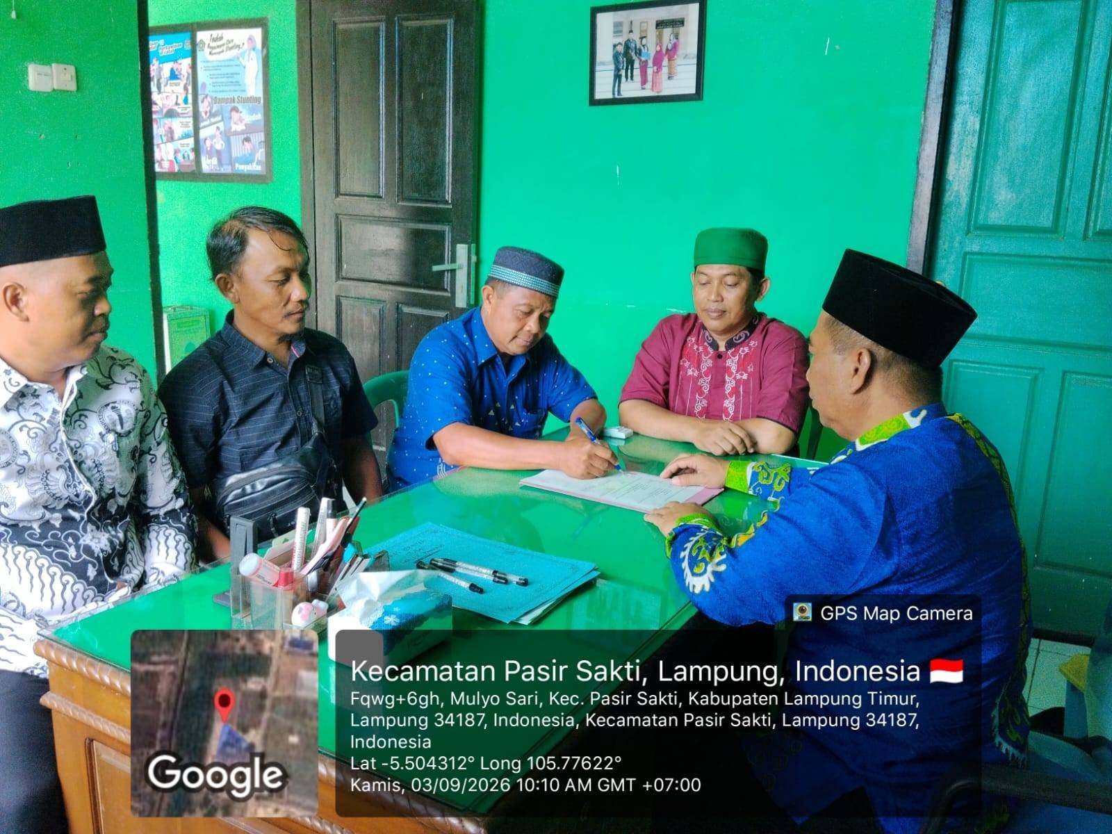 KUA Pasir Sakti laksanakan penandatanganan E-AIW Yayasan Al Furqon, wakaf untuk pendidikan