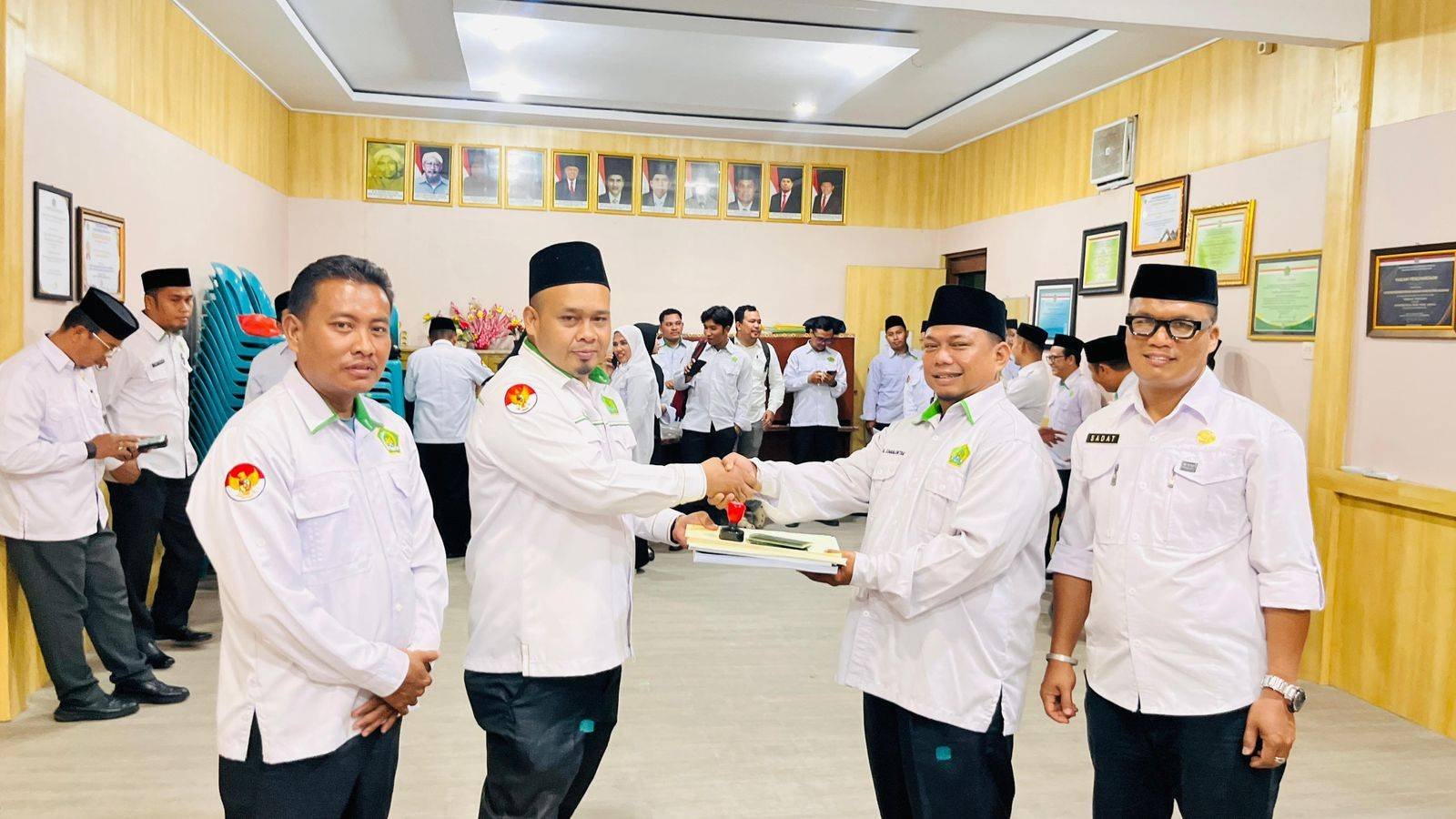 Ka. KUA Sei Kepayang Hadiri Serah Terima Jabatan / Barang Inventaris di Aula VIP Kantor Kemenag Asahan