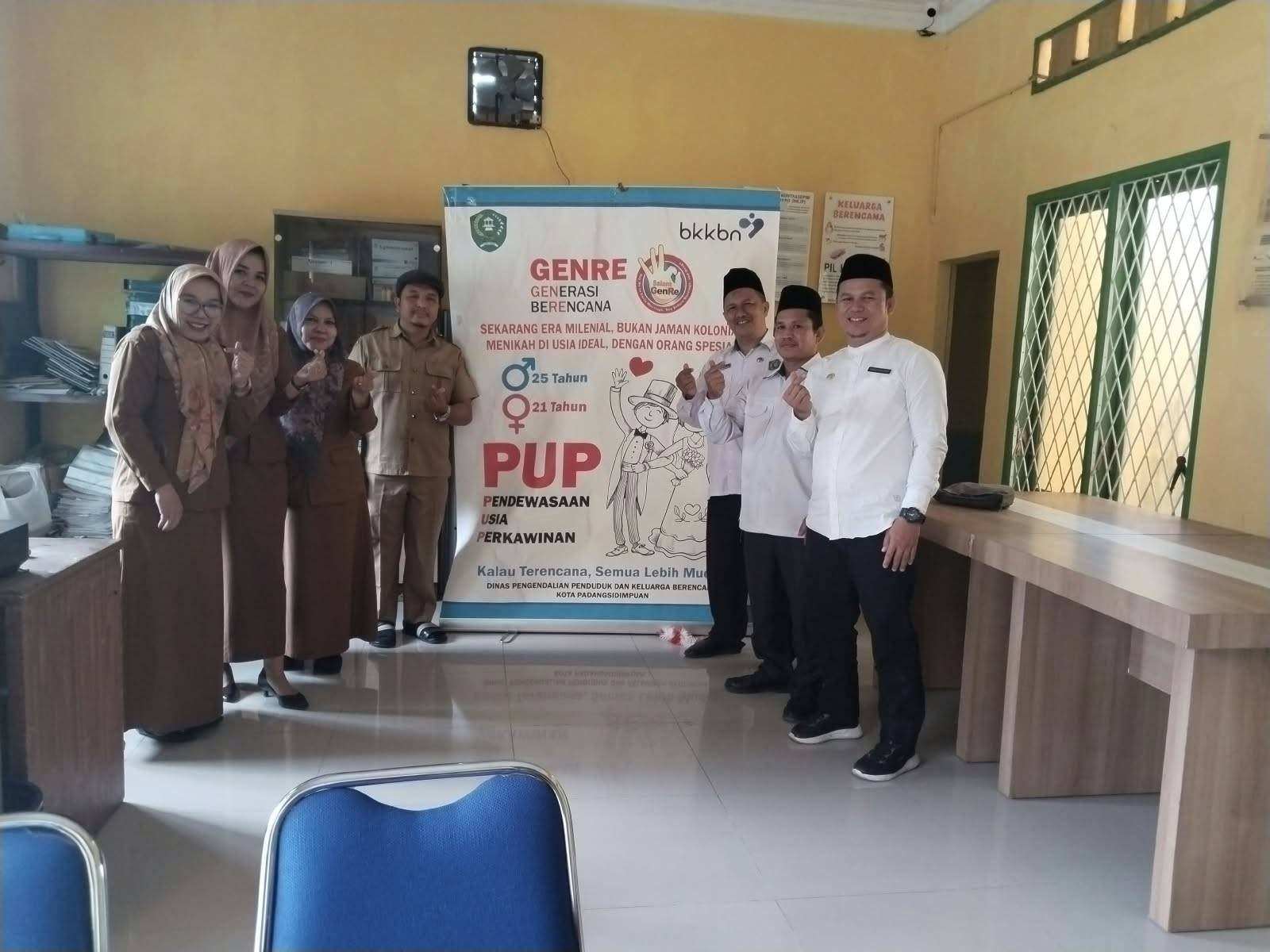 KUA Padangsidimpuan Angkola Julu dan BKKBN Jalin Kerja Sama untuk Tingkatkan Kinerja Pelayanan Masyarakat