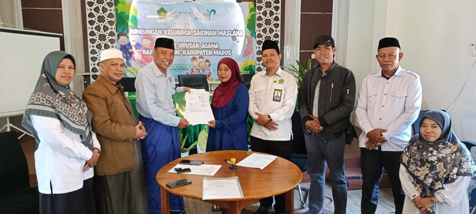 KUA Pusaka Bantimurung sebagai PPAIW Melaksanakan Penandatanganan Ikrar Wakaf untuk Pembangunan Pesantren