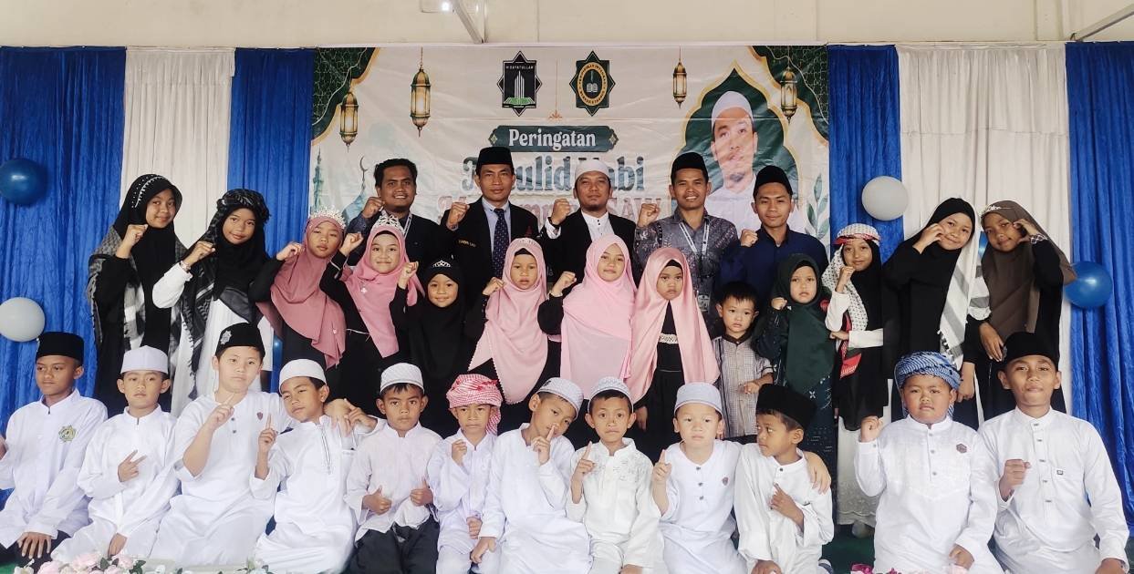 Peringatan Maulid Nabi 1448 H, Kepala KUA Berastagi Ajak Siswa Teladani Akhlak Rasulullah