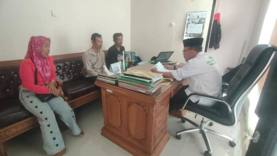KUA Metro Kibang Layani Konsultasi Kelengkapan Administrasi Pernikahan