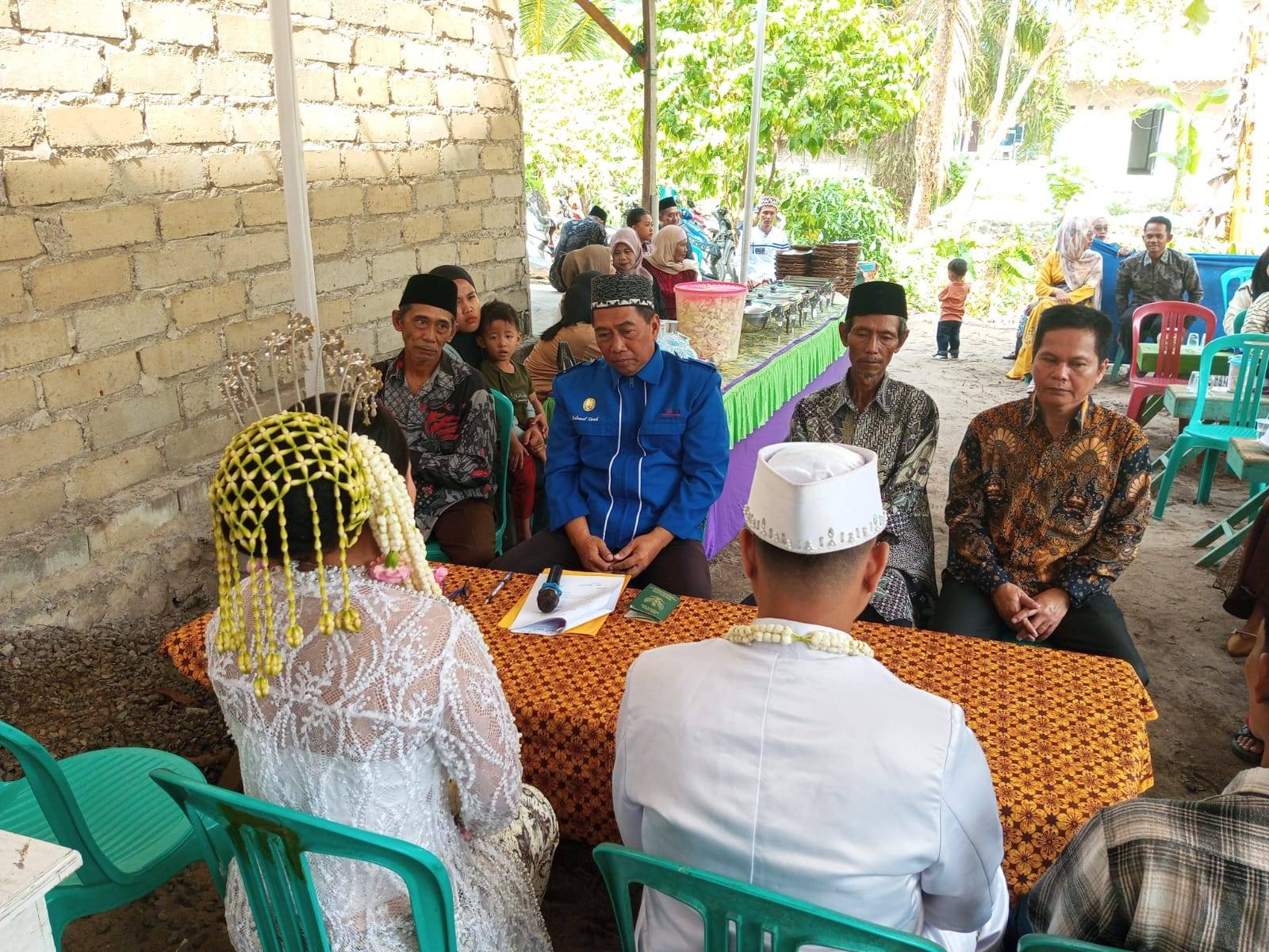 Kepala KUA Pasir Sakti Tunaikan Layanan Pencatatan Nikah di Desa Kedung Ringin