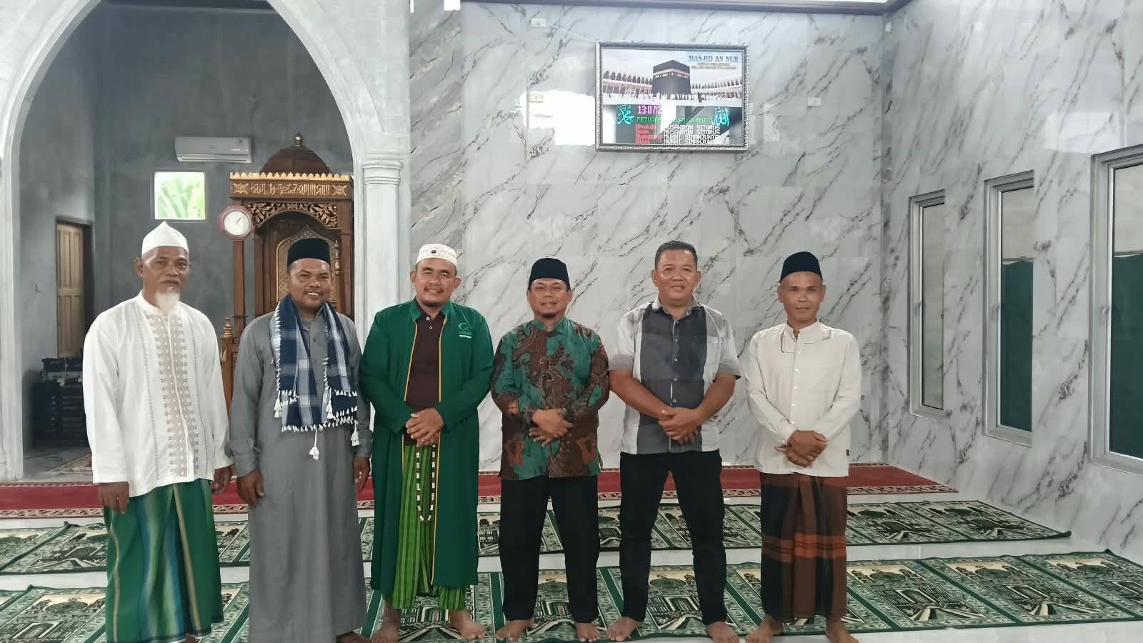 Gandeng Kades Dan Ketua BKM, Ka. KUA Aek Ledong Laksanakan Safari Jum’at Di Desa Padang Sipirok