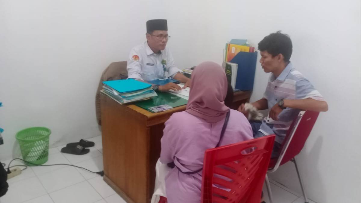 Penghulu KUA Bukit Raya Edukasi Masyarakat, Nikah Siri Berisiko Hambat Hak Administrasi Keluarga