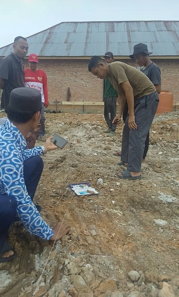 KUA Bonai Darussalam Pastikan Arah Kiblat Mushalla di Desa Sontang Tepat