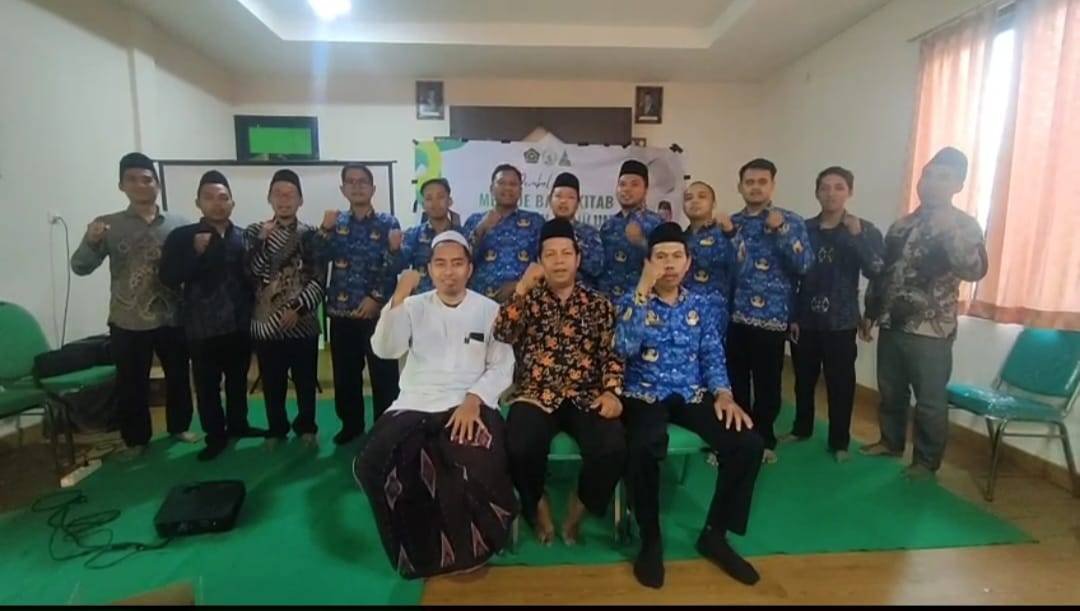 Tingkatkan Potensi Penghulu, PW APRI JATIM bedah Kitab Al - Miftah