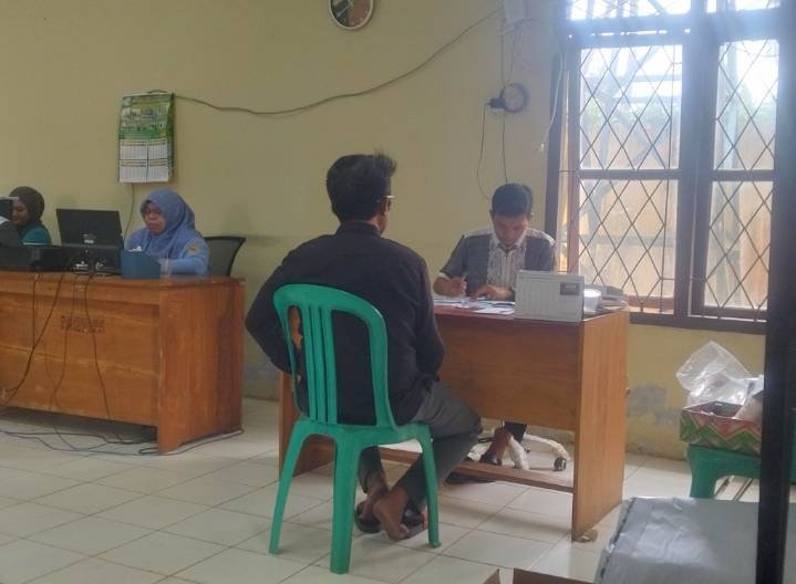 Penghulu KUA Mataram Baru Berikan Layanan Konsultasi Nikah kepada Warga