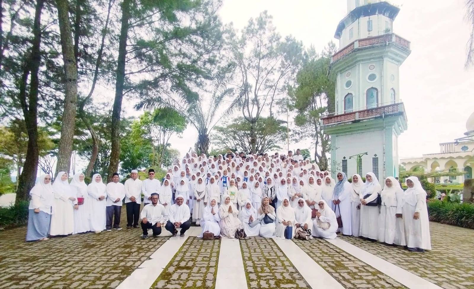 Manasik Haji Akbar Digelar di TWI Sitinjo, KUA Sidikalang Tekankan Kesiapan Fisik dan Batin Jamaah