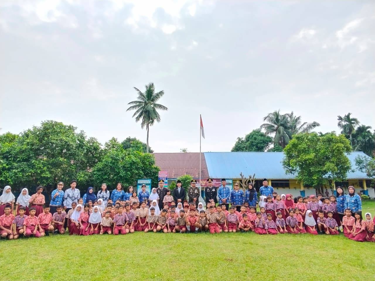 Kepala KUA Biru-Biru Bacakan Doa pada Upacara Hari Kesaktian Pancasila Tingkat Kecamatan