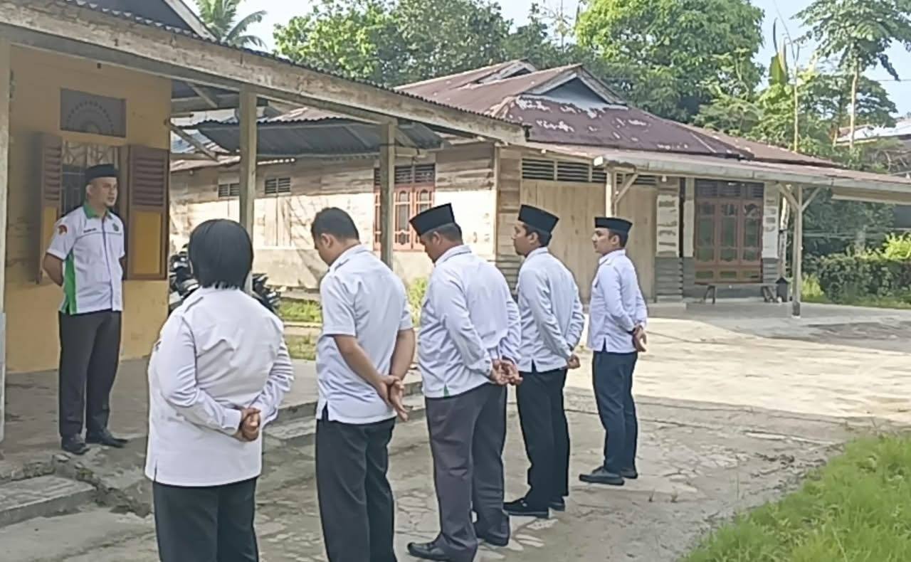 Tingkatkan Profesionalisme ASN, Kepala KUA Lahewa Timur Himbau Optimalkan Pengelolaan e-Kinerja