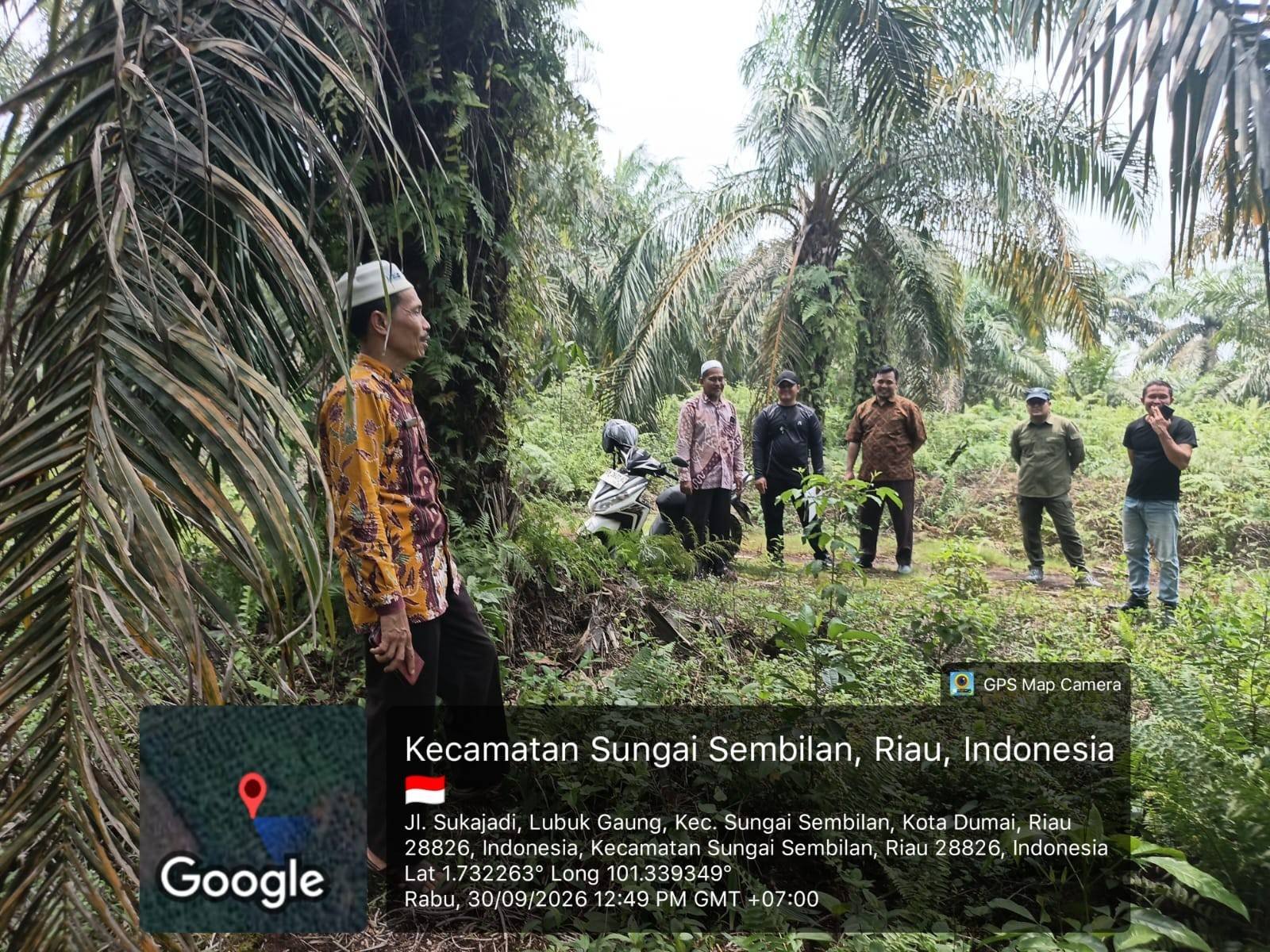KUA Sungai Sembilan Tinjau Tanah Wakaf untuk Pembangunan Pesantren Al-Ihsan Boarding School Riau
