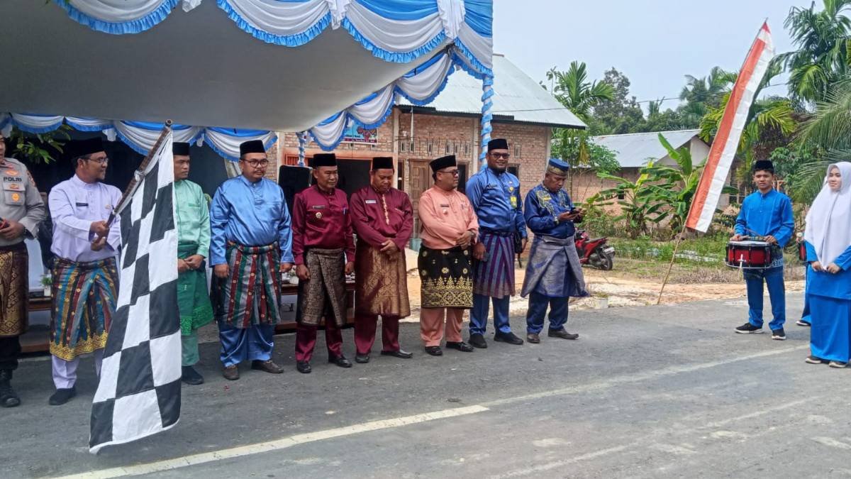 Semarak MTQ XXV Kecamatan Siak, Kepala KUA Hadiri Pelepasan Pawai Ta’aruf dan Pembukaan Bazar
