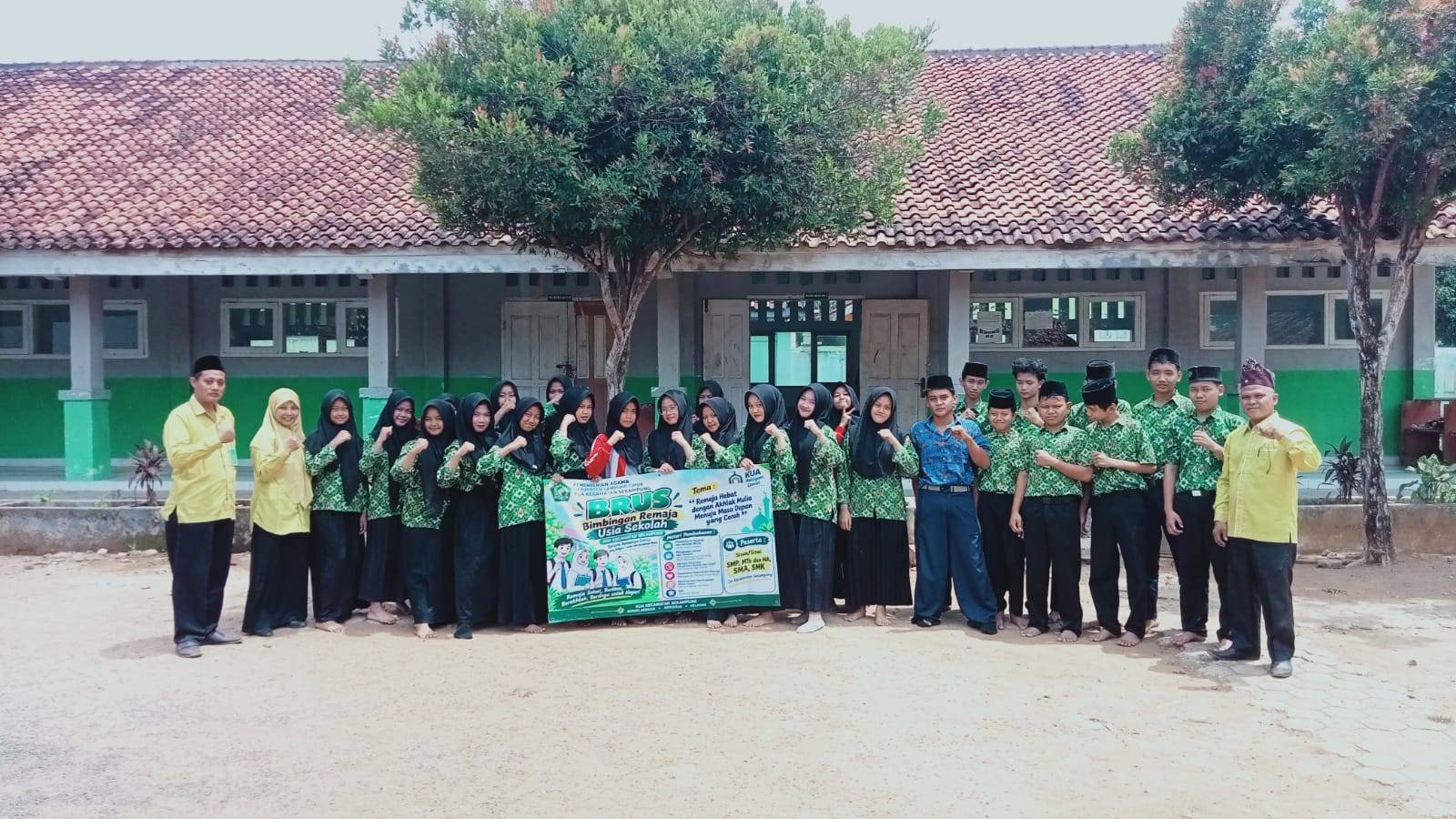 Penyuluh Agama Islam KUA Sekampung Gelar BRUS di MTs Al Asror Sumber Sari