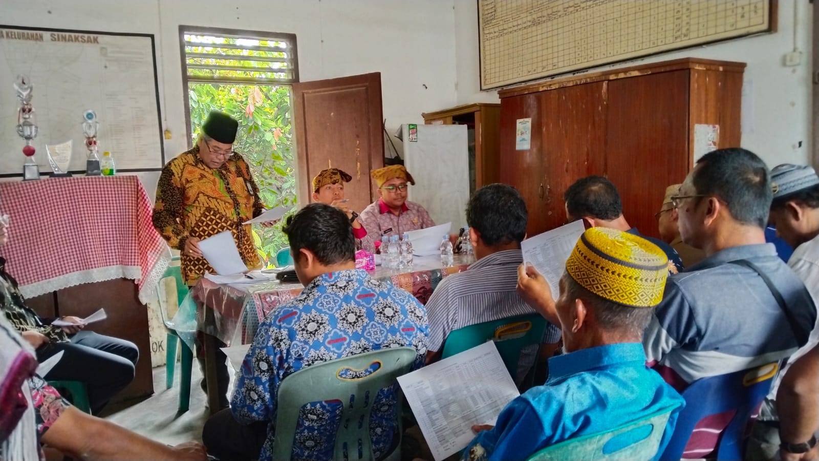 Perkuat Tata Kelola Wakaf, KUA Tapian Dolok Dampingi Pembentukan Nazir Wakaf di Kelurahan Sinaksak