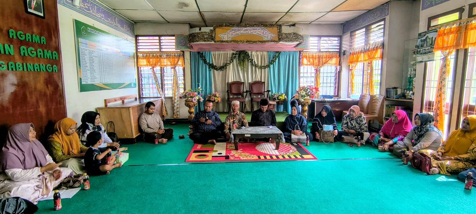 Pemimpin Baru, Semangat Baru: KUA Tigabinanga Melantik Ketua Perwiritan Akbar Ibu-Ibu Kecamatan Tigabinanga