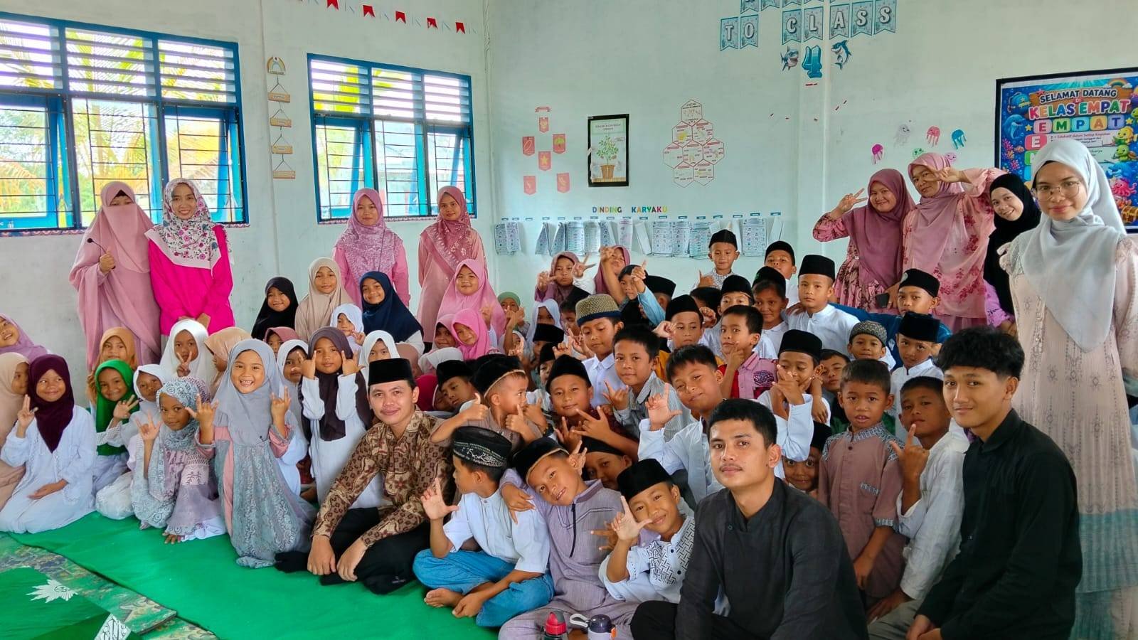Penghulu KUA Alasa Sampaikan Dua Amalan Terbaik bagi Siswa SD Muhammadiyah Lahewa