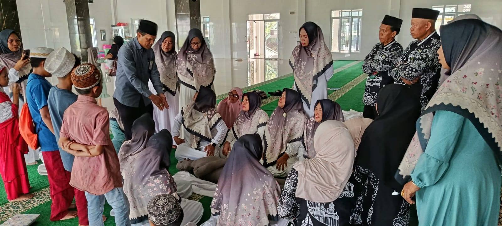 Bekali Jamaah dengan Ilmu Fardu Kifayah, Kepala KUA Bantimurung Gelar Bimbingan Penyelenggaraan Jenazah