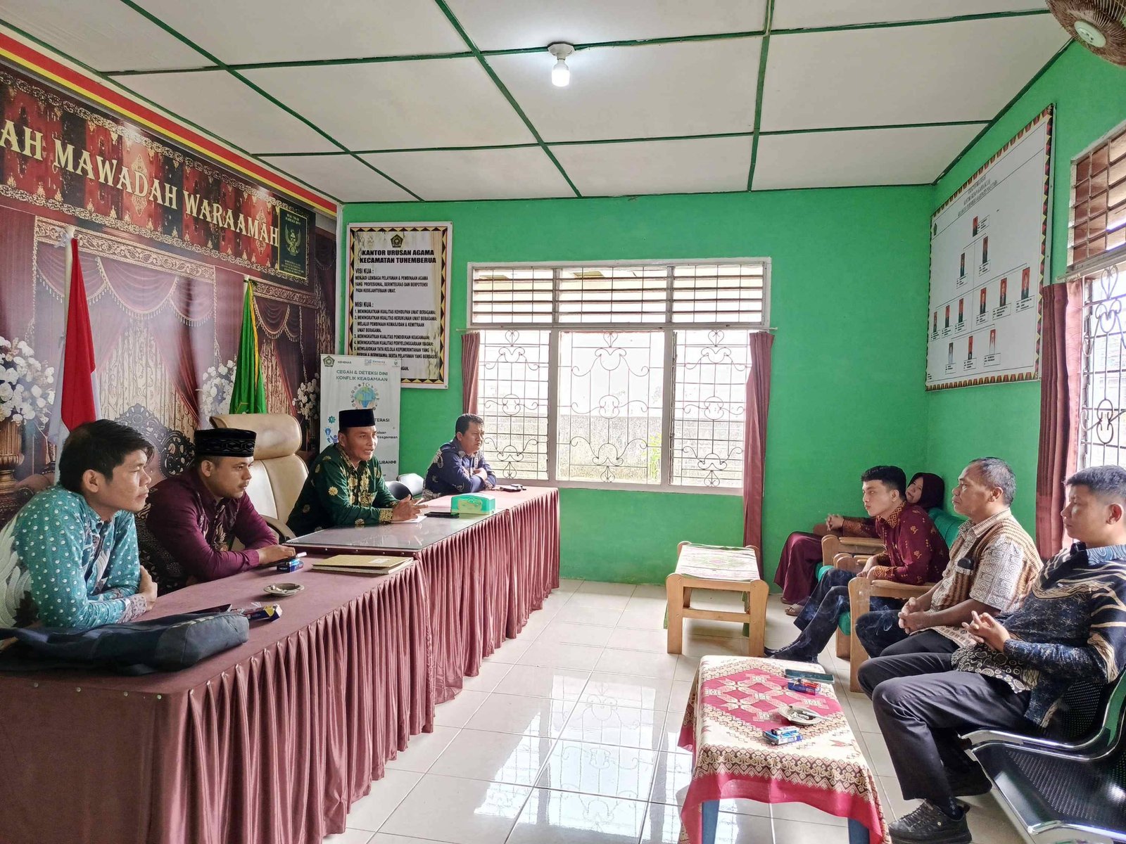 Evaluasi Kinerja, Kepala KUA Tuhemberua Dorong Optimalisasi Program Kerja