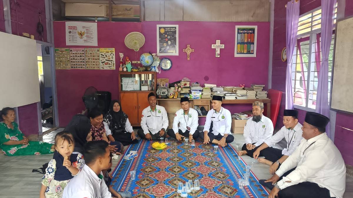 Rawat Kerukunan Lewat Kepedulian, Jajaran KUA Rimba Melintang Berikan Dukungan kepada Rekan Sejawat