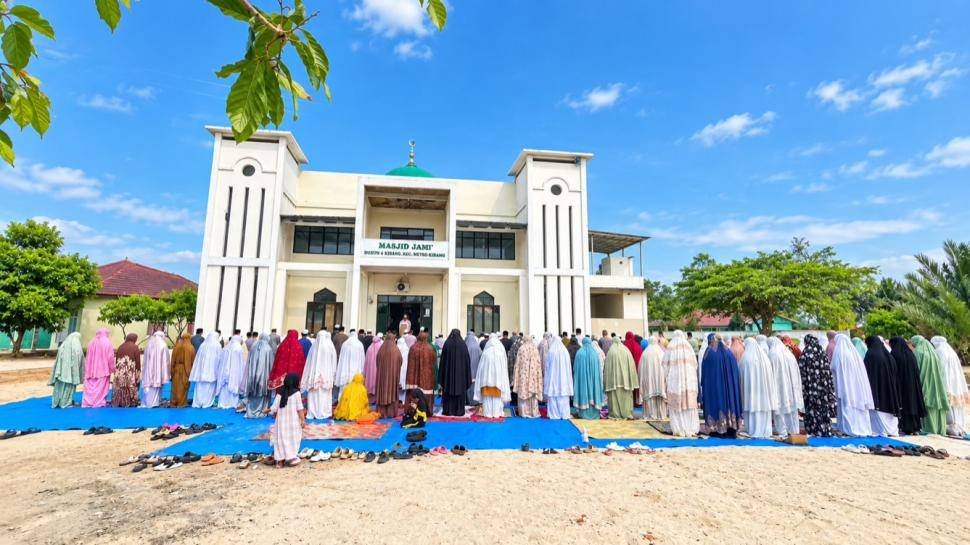 KUA Metro Kibang dan Warga Gelar Salat Istisqa, Berharap Hujan Berkah