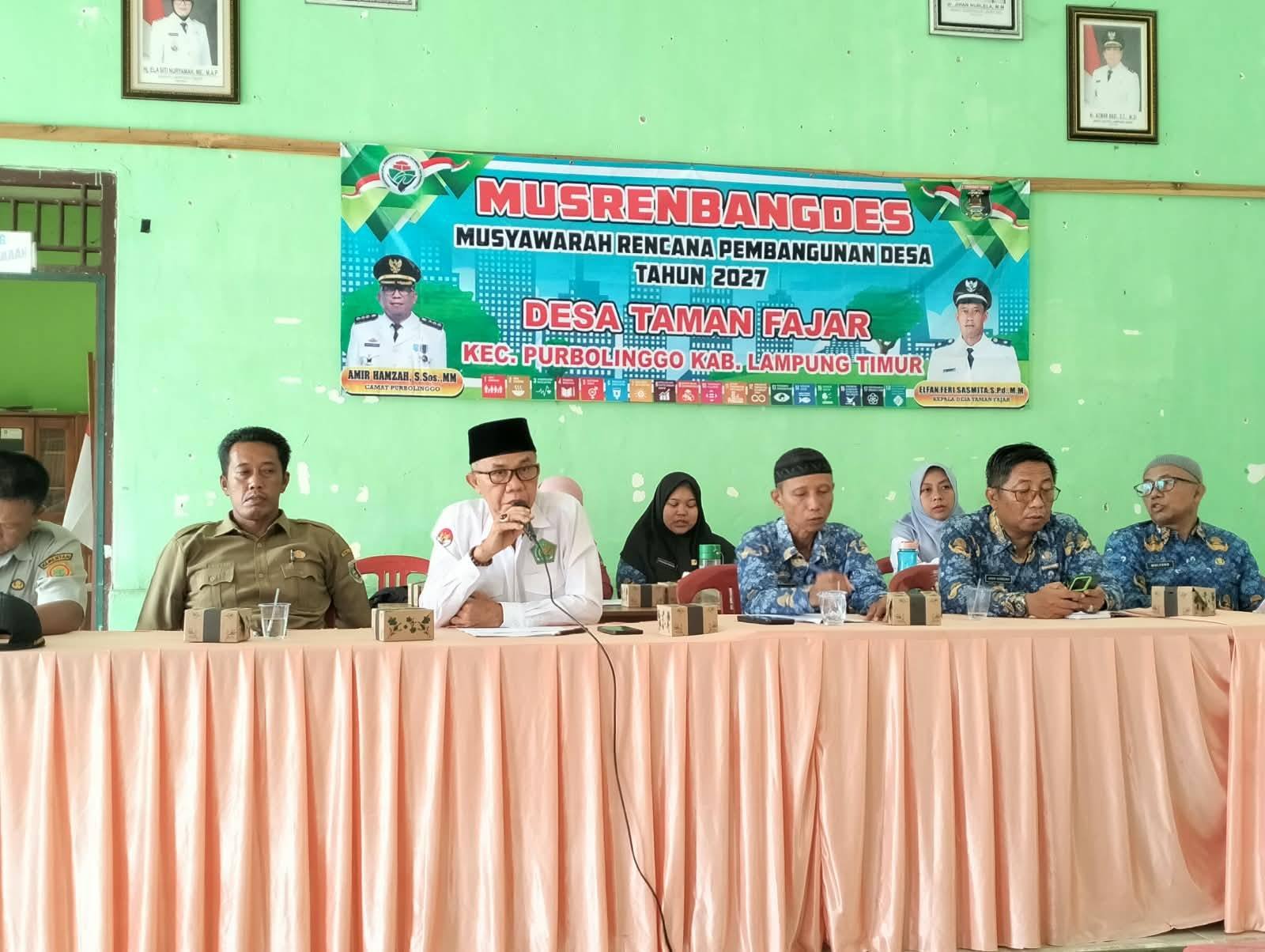 Kepala KUA Purbolinggo Hadiri Musrenbangdes Taman Fajar