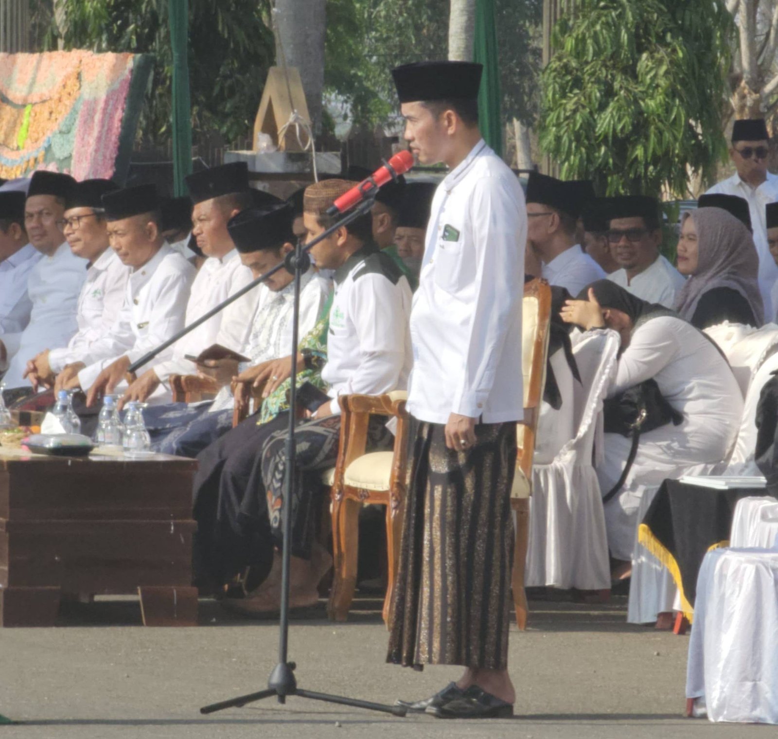 Kepala KUA Sukadana Jadi Perwira Upacara Hari Santri Nasional 2026