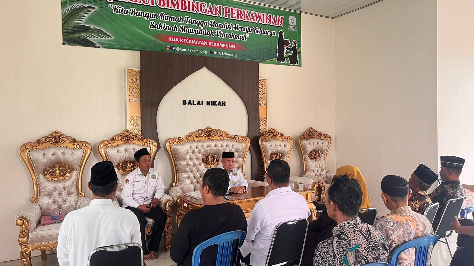 KUA Sekampung Serahkan AIW kepada Masjid Nahdlatul Ula dan Musholla Sholahudin, Perkuat Tertib Administrasi Wakaf
