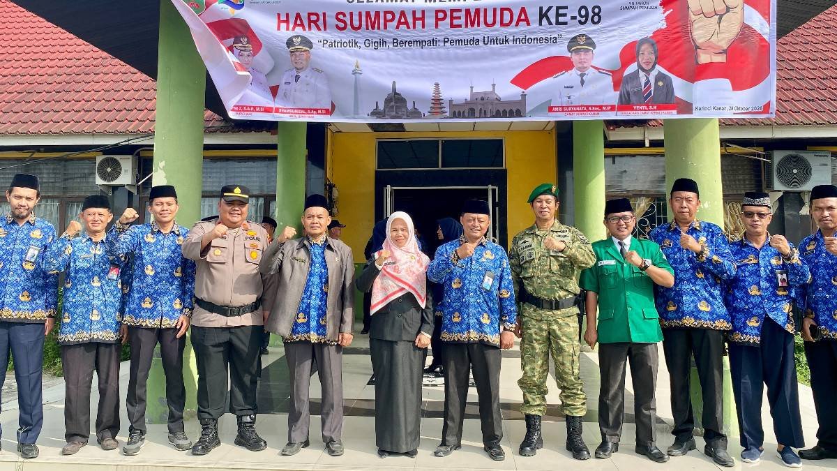 Semangat Sumpah Pemuda, Kepala dan ASN KUA Kerinci Kanan Perkuat Komitmen Persatuan dan Pelayanan