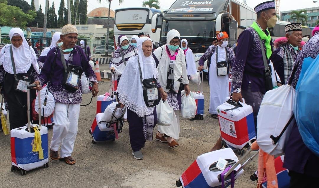 3.137 Jamaah Haji Lampung Pulang ke Tanah Air, 13 Wafat di Tanah Suci